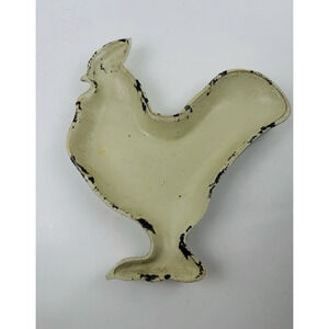 Cast Iron Rooster/Chicken Shaped Bowl/dish cream color Farmhouse Country Vintage